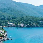 Rose - Romantic Double With Balcony And Sea View No 1 *