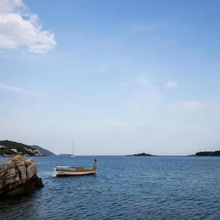 Rose - Romantic Double With Balcony And Sea View No 1 * Molunat