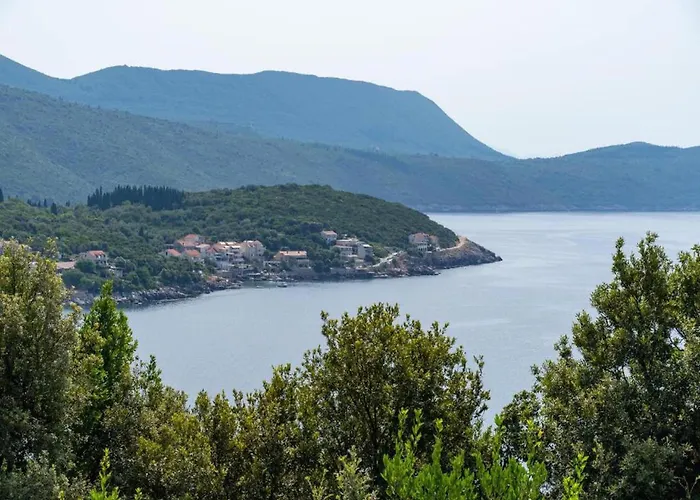 Rose - Romantic Double With Balcony And Sea View No 1 *