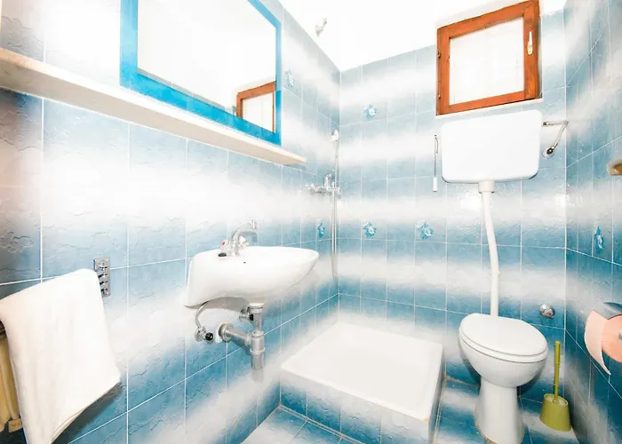 Apartamento Rose - Romantic Double With Balcony And Sea View No 1 Molunat