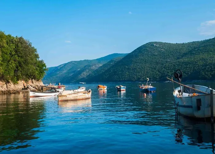 Rose - Romantic Double With Balcony And Sea View No 1 Apartamento Molunat