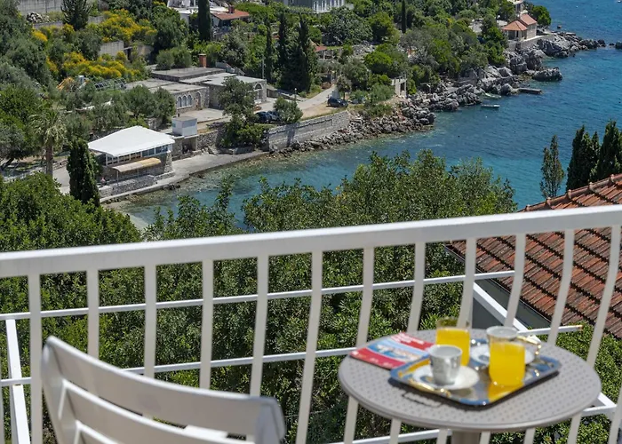 Rose - Romantic Double With Balcony And Sea View No 1